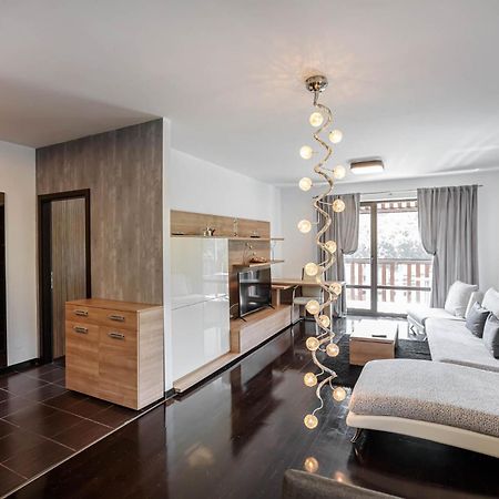 Tampa Gardens Apartments - Adults Only Брашов Экстерьер фото