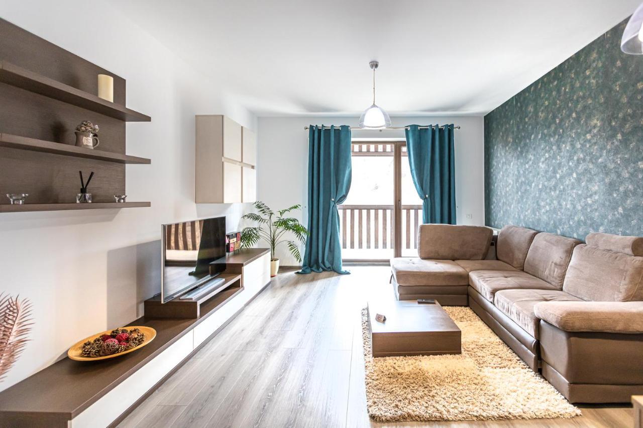 Tampa Gardens Apartments - Adults Only Брашов Экстерьер фото