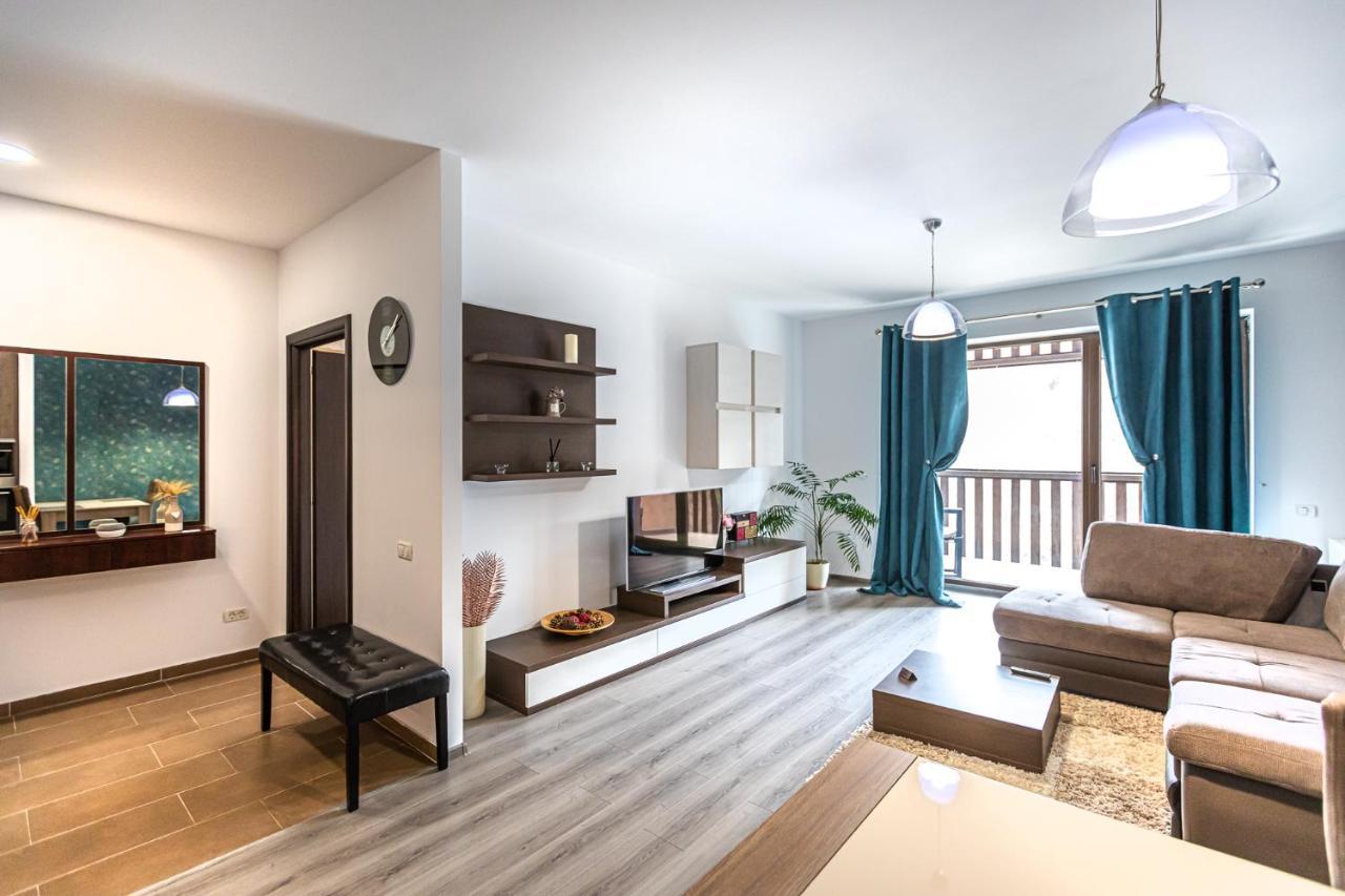 Tampa Gardens Apartments - Adults Only Брашов Экстерьер фото